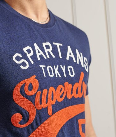Camiseta ligera bordada Vintage Varsity Image 3