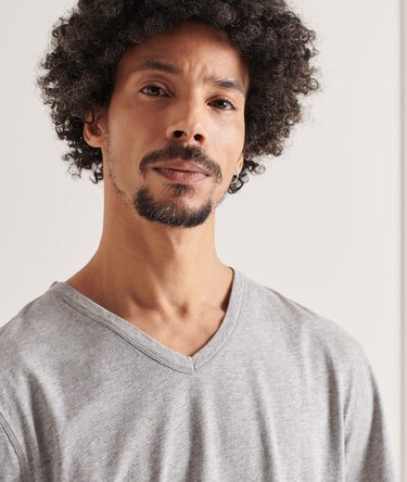 Lightweight Essential V-Neck T-Shirt Image 3