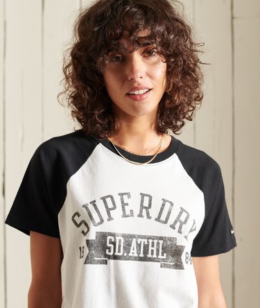 Black Out Raglan-T-Shirt Image 1