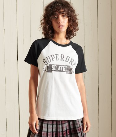 Black Out Raglan-T-Shirt Image 3