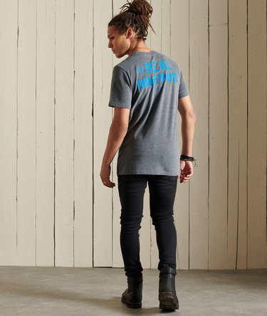 Vintage Logo American Classic T-Shirt Image 6