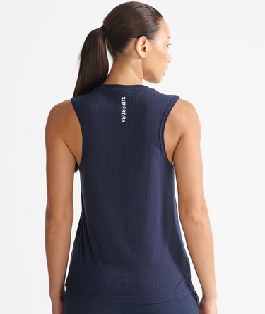Train Core Vest Image 3