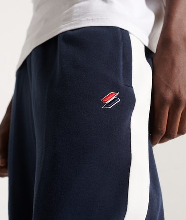 Pantalones de chándal Code Image 8