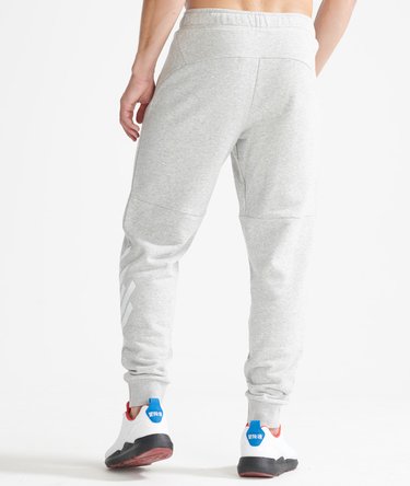 Train Core Joggers Image 4