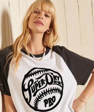 Oversized Black Out Raglan T-Shirt Image 2