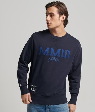 Varsity Arch Sweatshirt mit Rundhalsausschnitt Image 1
