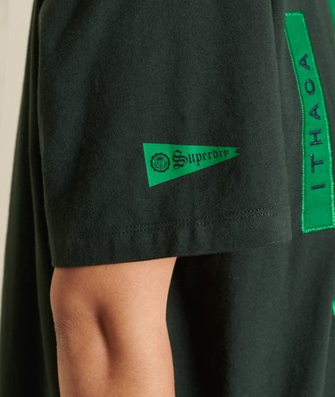 T-shirt oversize con grafica College Image 3