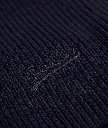 Bonnet Vintage Logo Image 3