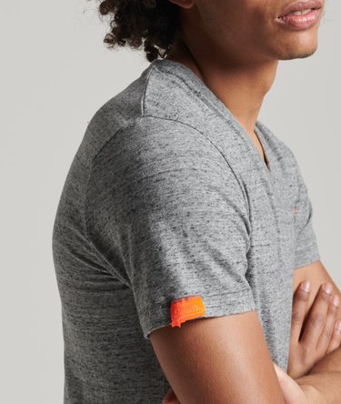 Orange Label Vintage Embroidery V-Neck T-Shirt Image 4