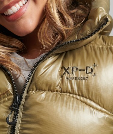 Shine Quilt Cropped Padded Gilet Image 4