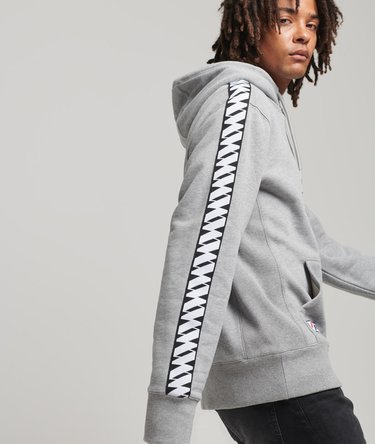 Hoodie mit Zierstreifen und S-Logo Image 3