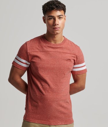 Camiseta de algodón orgánico con logotipo Essential Quarterback Image 1