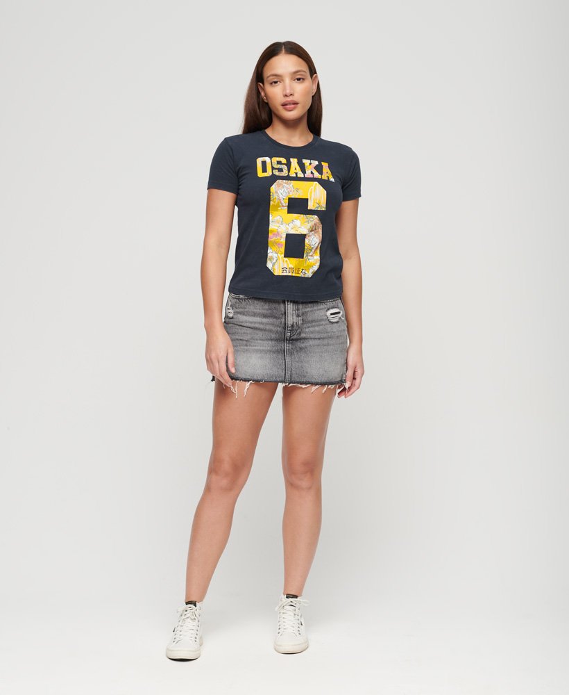 womens Osaka 6 Japanese Infill 90s T-Shirt in FRENCH NAVY