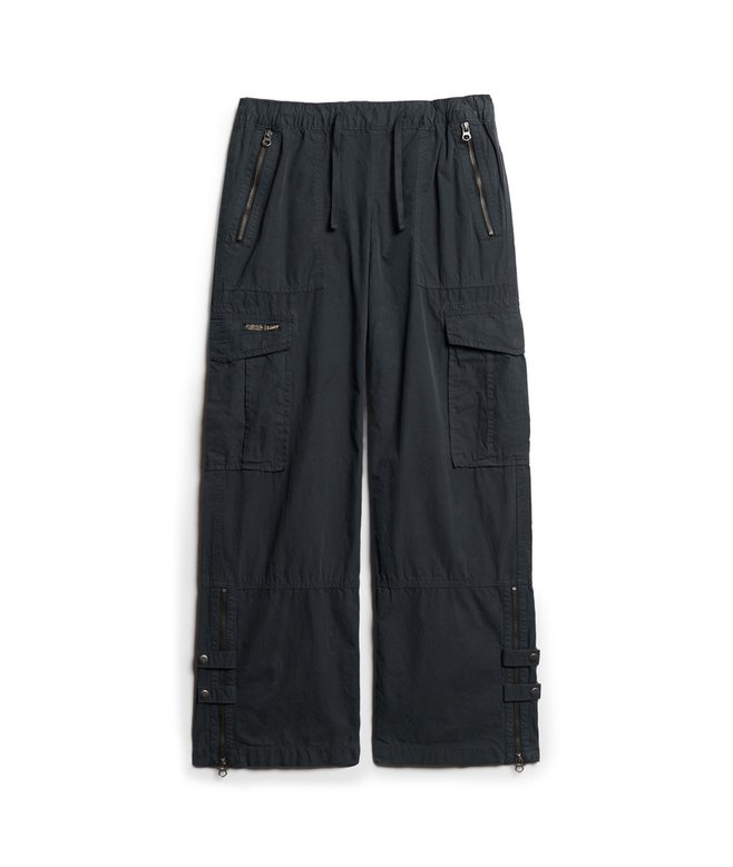 Low Rise Wide Leg Cargo Pants