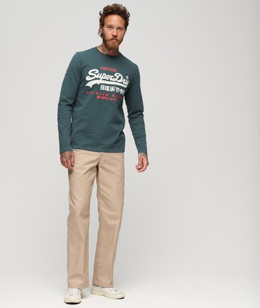 Klassisk top med grafisk logo og lange &aelig;rmer Image 4