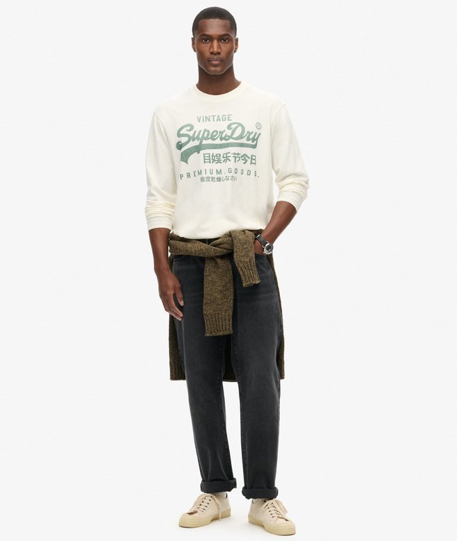 Classic Graphic Long-Sleeved Top