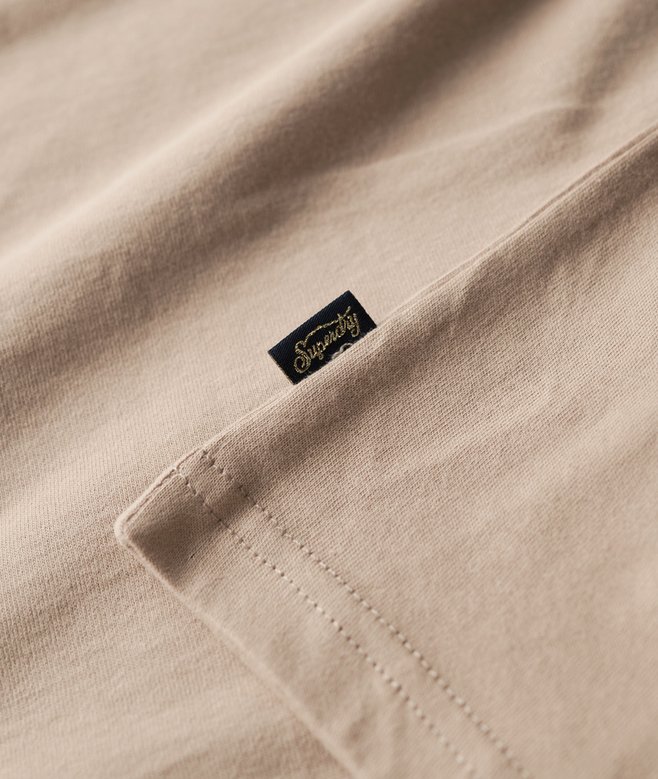 Essential Logo Fitted T-Shirt