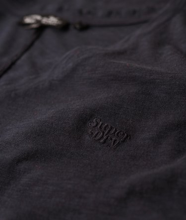 Strukturiertes T-Shirt mit V-Ausschnitt und Stickerei Image 5