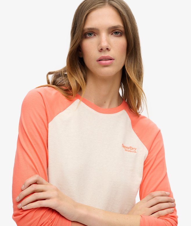 Essential Logo Long Sleeve Baseball Top