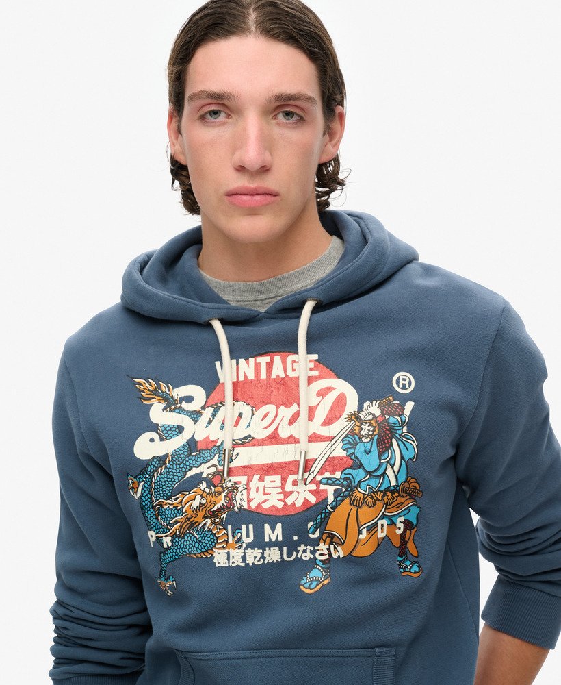 日本未入荷 【Superdry】Vintage Logo Itago フーディー 関/送込 mens Tokyo Vintage Logo Graphic Hoodie in INK BLUE | Superdry US