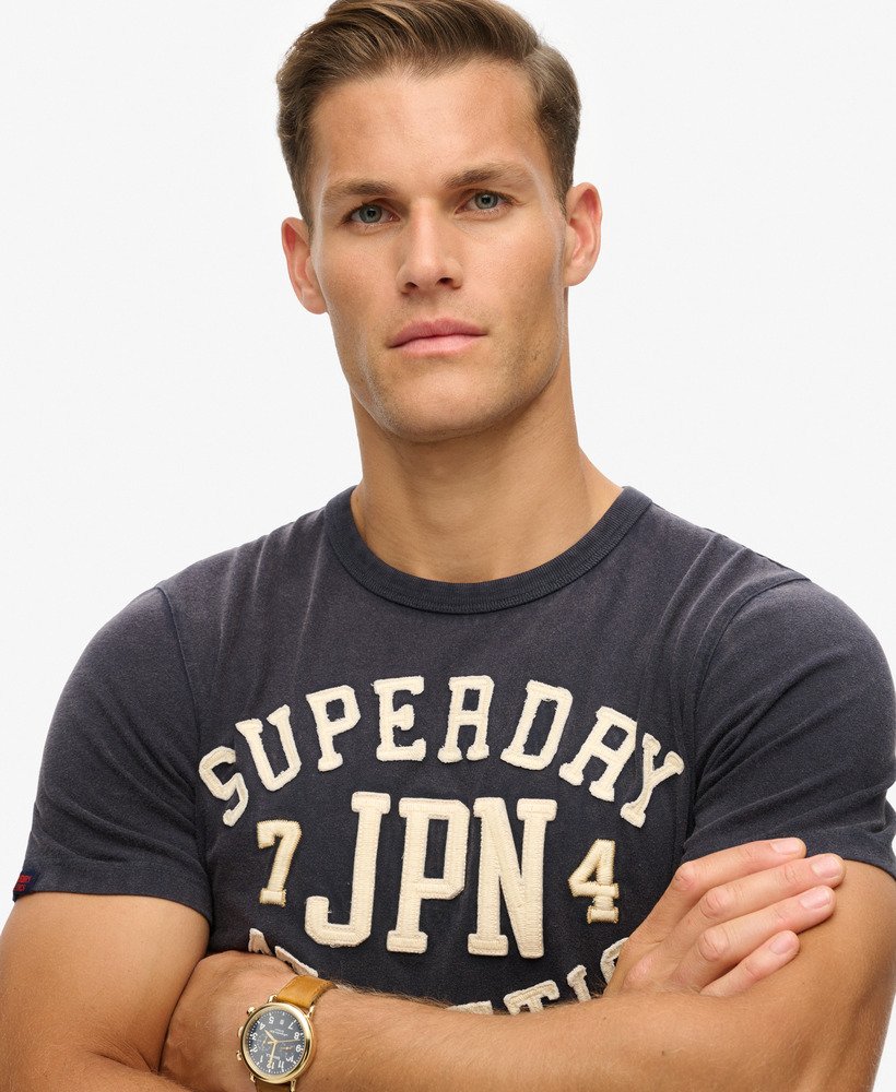 mens Vintage Athletic Short Sleeve T-Shirt in Eclipse Navy