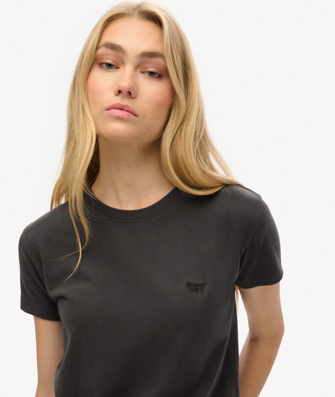 Essential Logo Fitted T-Shirt