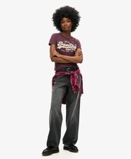 Figurbetontes Vintage T-Shirt mit Logo-Stickerei