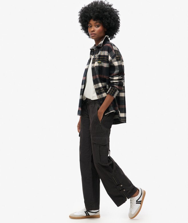 Low Rise Wide Leg Cargo Pants