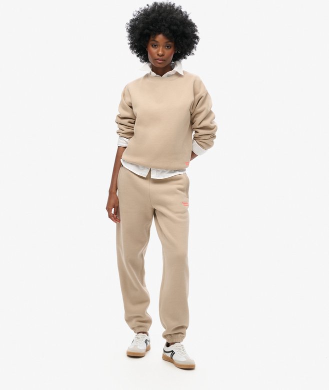 Essential Logo Sweatshirt