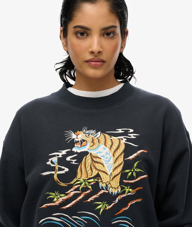Suika Embroidered Loose Crew Sweatshirt