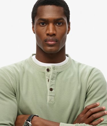 Haut léger texturé à col tunisien Image 3