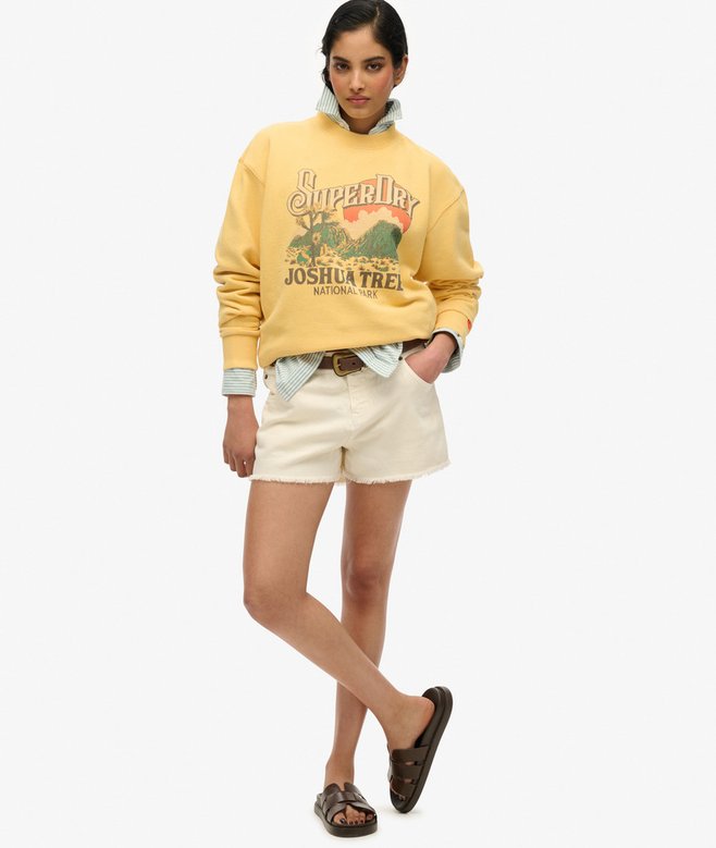 Souvenir Graphic Loose Crew Sweatshirt