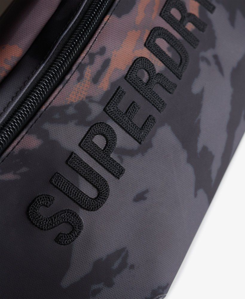【SUPERDRY】日本未入荷！Tarp Core Bumbag ボディバッグ SUPERDRY】日本未入荷！Tarp Core Bumbag ボディバッグ