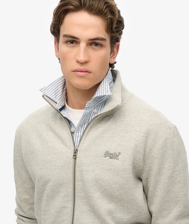 Essential Logo Track Top Image 3