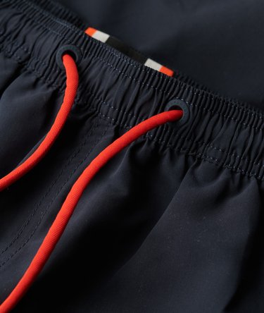 43,2 cm Badeshorts mit Grafik Image 9