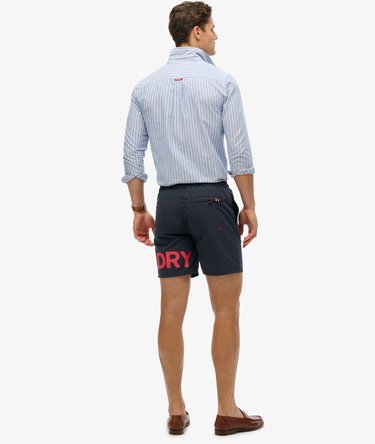 43,2 cm Badeshorts mit Grafik Image 6