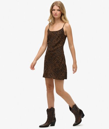 Robe nuisette courte asymétrique Image 5