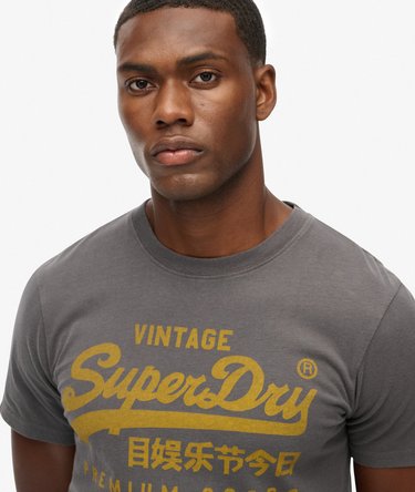 Vintage Logo Classic T-Shirt Image 4