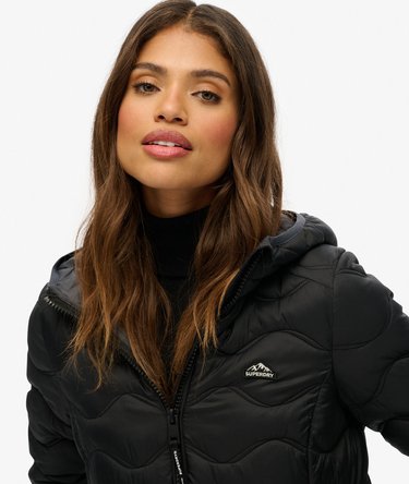 Hooded Fuji Lite Wave Padded Jacket Image 3