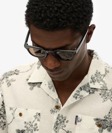 Short Sleeve Beach Shirt Image 2