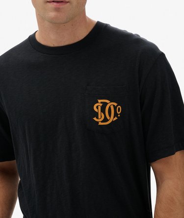 Camiseta gráfica Merchant Store Image 2