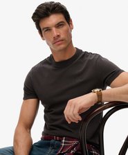 T-shirt Essential Logo