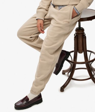 Essential Jogginghose mit Logo Image 2