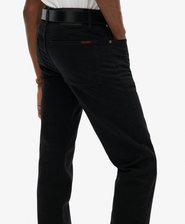 Schmal geschnittene Jeans aus Bio-Baumwolle