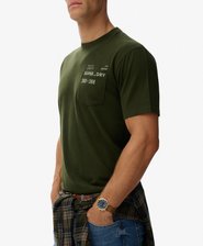 Locker geschnittenes Utility-T-Shirt