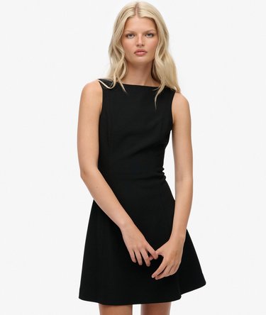 Mini-jurk met lage ruguitsnijding Image 1