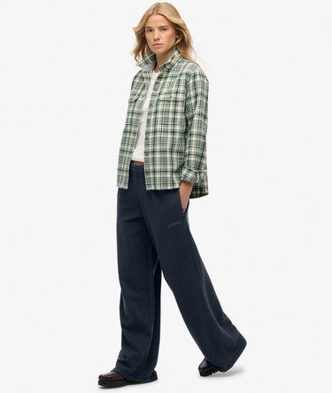 Pantalon de survêtement teint en pièce à logo Athletic Essentials Image 3