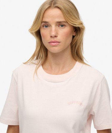 Brodeerattu Essential Logo -t-paita Image 4