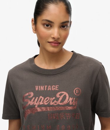 Embellished Vintage Logo Relaxed T-Shirt Image 4