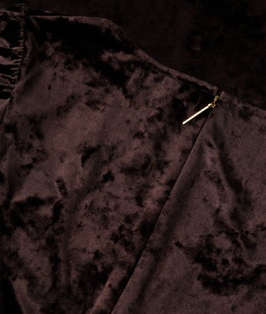 Robe courte en velours à encolure carrée Image 7